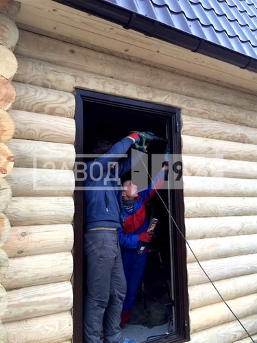 Закрепление короба в проеме