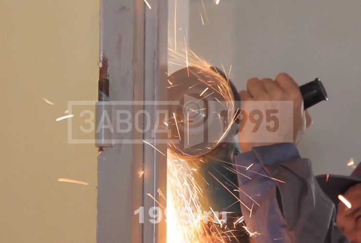 Демонтаж дверного короба