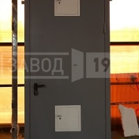 Противопожарная дверь со стыковочным узлом