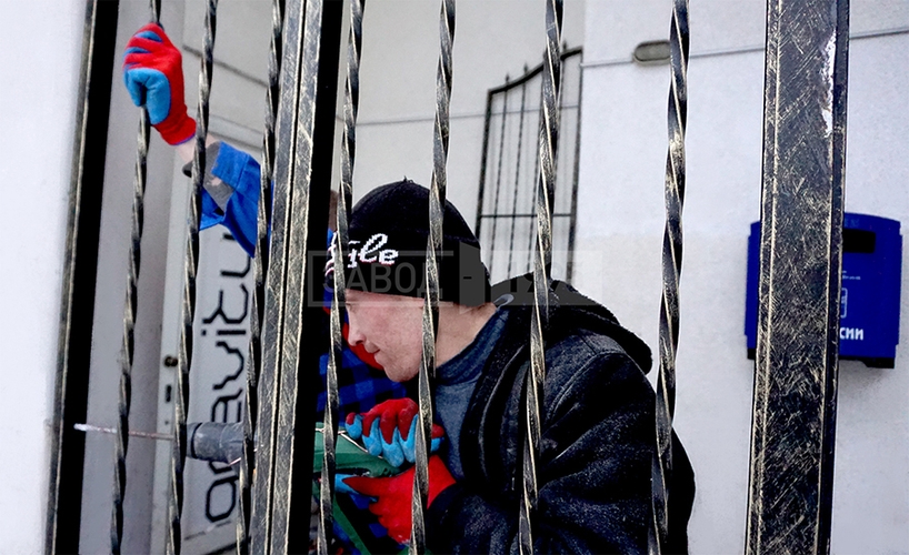 Закрепление боковых вставок Закрепление боковых вставок