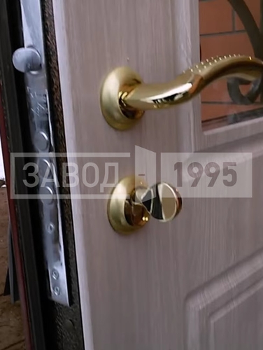 Фурнитура на МДФ панели изнутри