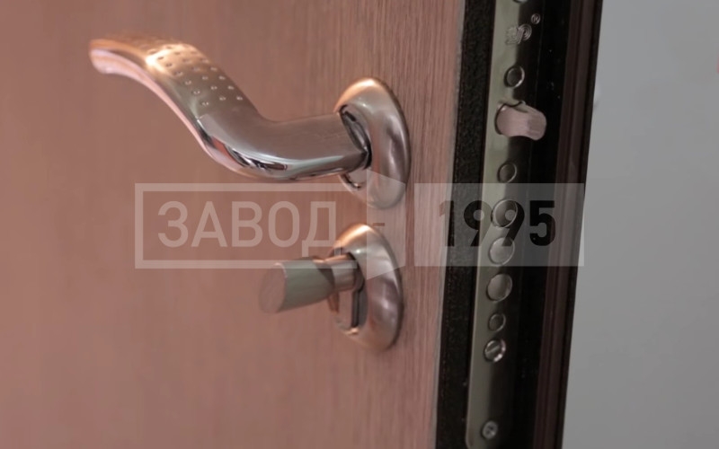 Дверная фурнитура