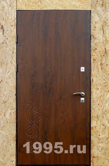 Установленная дверь