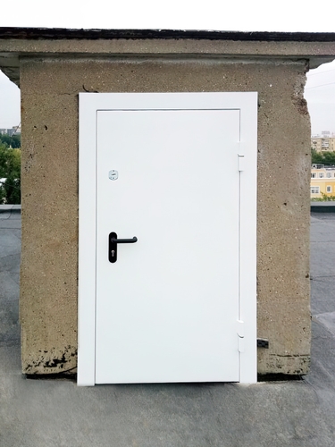 Кровельный люк, вид спереди