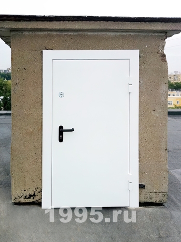 Кровельный люк, вид спереди