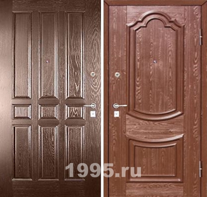 Дорогая входная дверь из массива