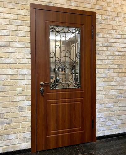 МДФ ПВХ с остеклением и противовандальной защитной решеткой