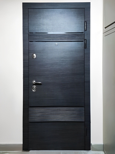 Панель с линейной фрезеровкой