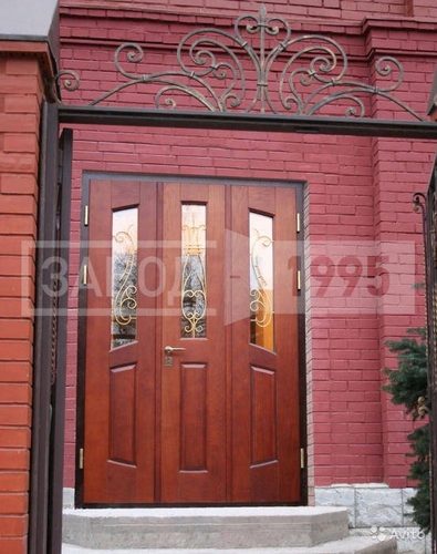 Полуторная дверь со стеклопакетом