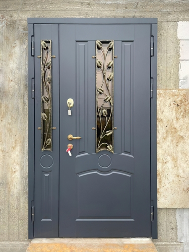 Полуторная остекленная дверь