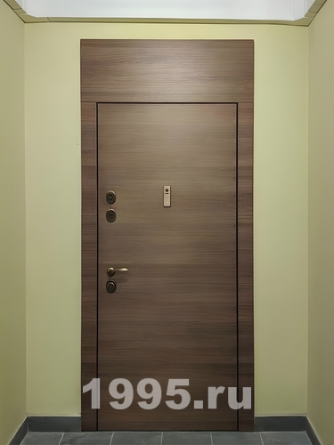 Дверь с отделкой МДФ и поперечным рисунком