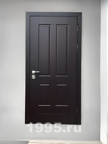 Входная дверь МДФ (вид с улицы)