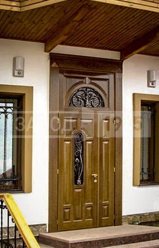 Входная дверь с фрамугой