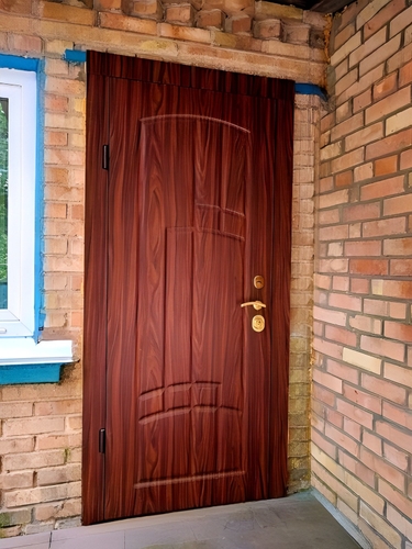 Входная дверь с МДФ отделкой