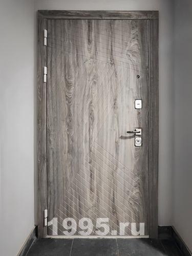 Входная дверь с МДФ отделкой