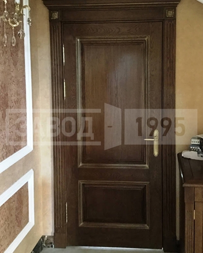 Дверь из массива дуба